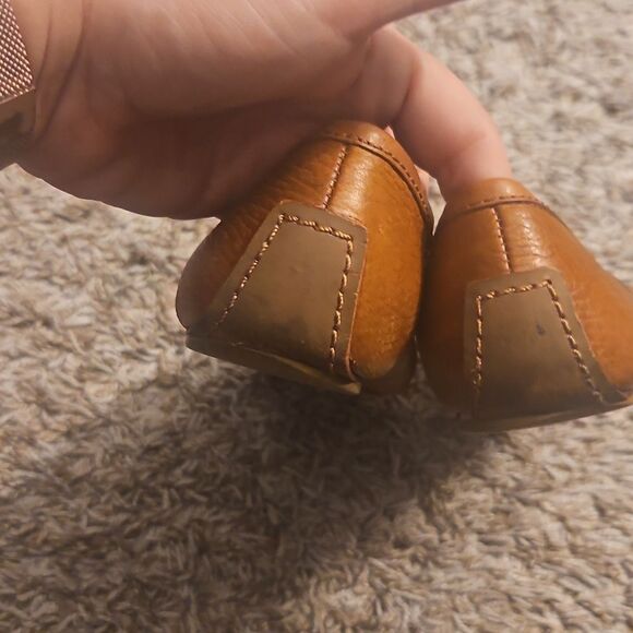 Tory Burch CLINES Brown Leather Peep-Toe Flats Logo Buckle – Size 7 - Picture 6 of 7